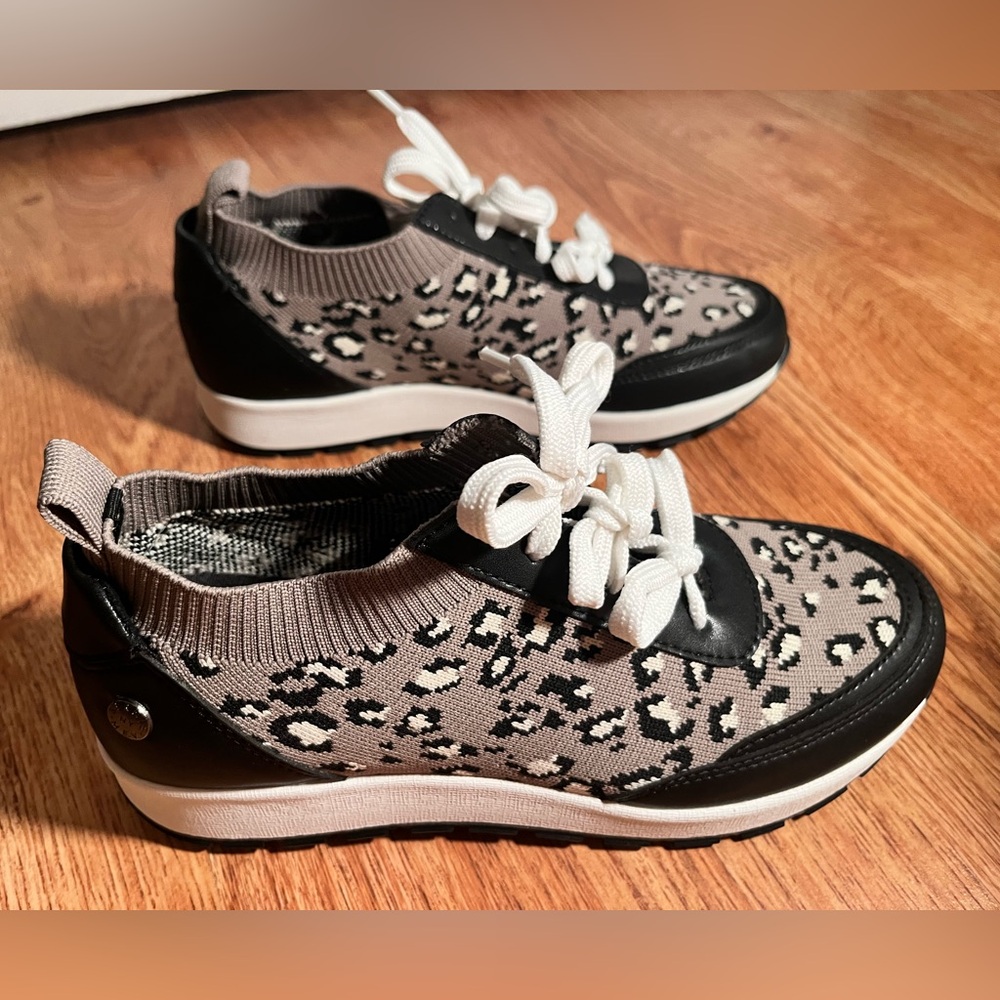 bernie mev. Black and White Leopard Sneakers
